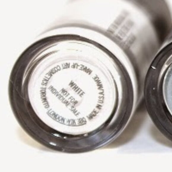 Last one! MAC WHITE eye shadow NEW Pigment shimmer rare - Picture 4 of 5